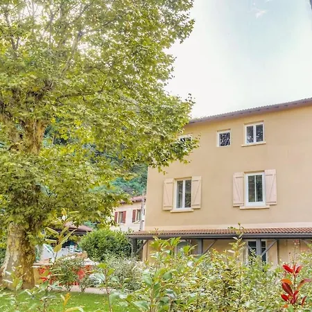Apartment Calme Et Bien Equipe, Saint-didier