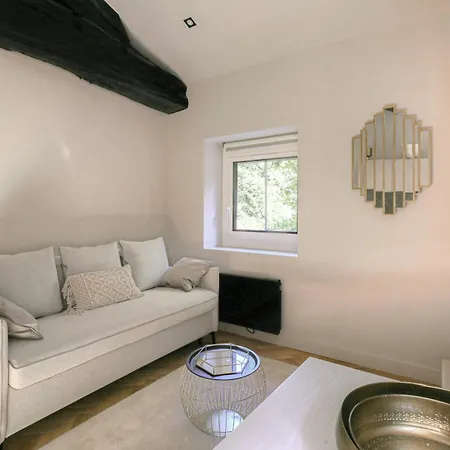 Appartement Calme Et Bien Equipe, Saint-didier